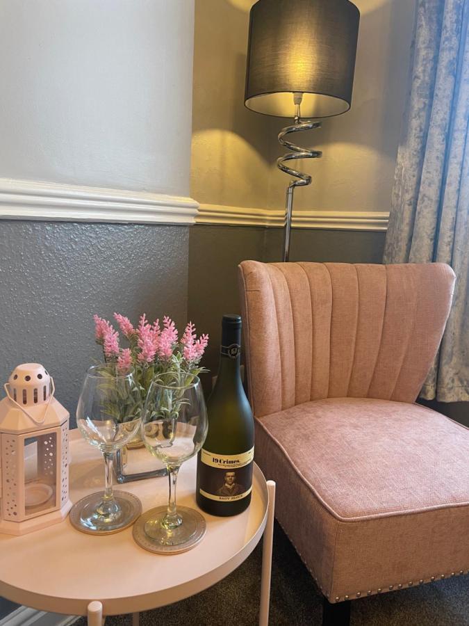 Courtyard Holiday Apartments Belper Exteriér fotografie