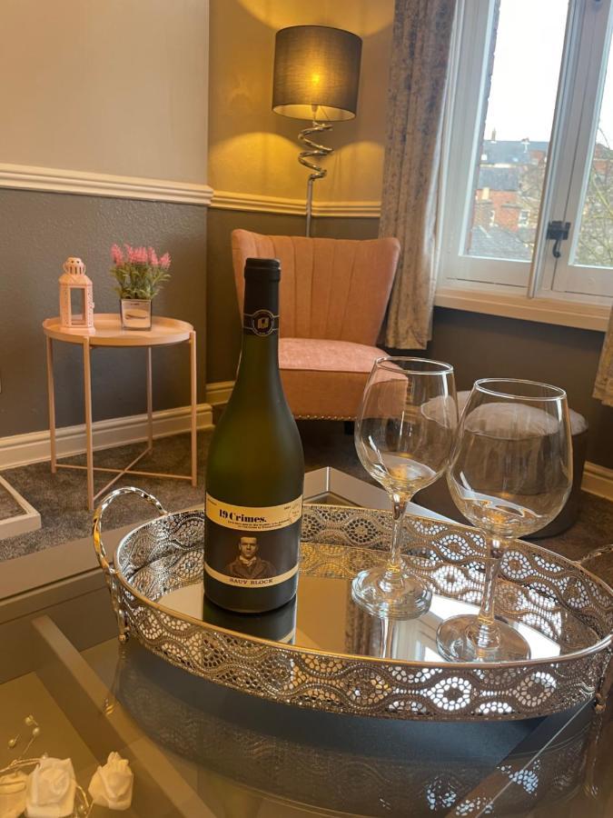 Courtyard Holiday Apartments Belper Exteriér fotografie