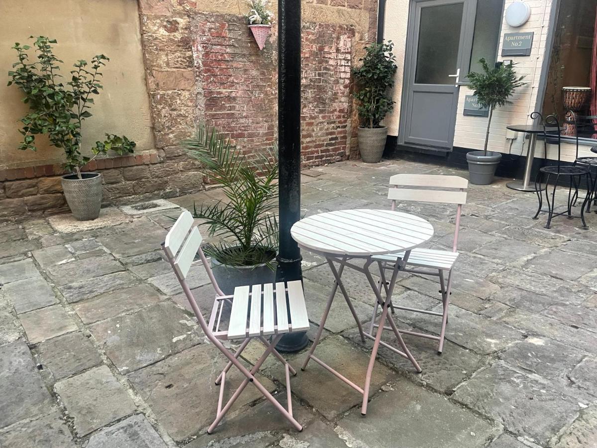 Courtyard Holiday Apartments Belper Exteriér fotografie