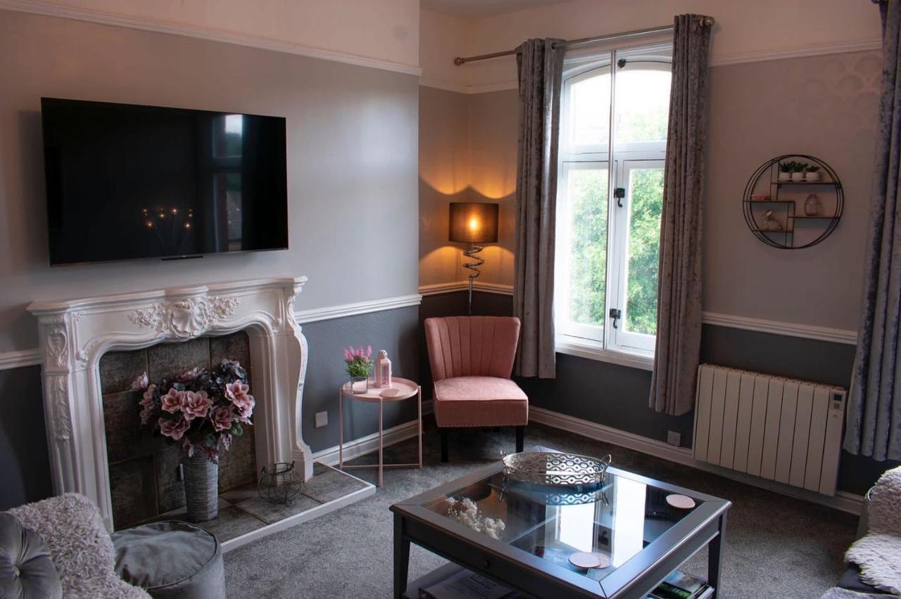 Courtyard Holiday Apartments Belper Exteriér fotografie
