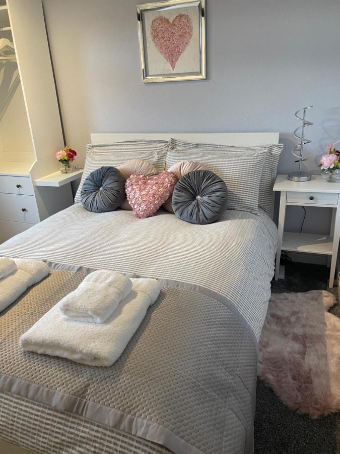 Courtyard Holiday Apartments Belper Exteriér fotografie
