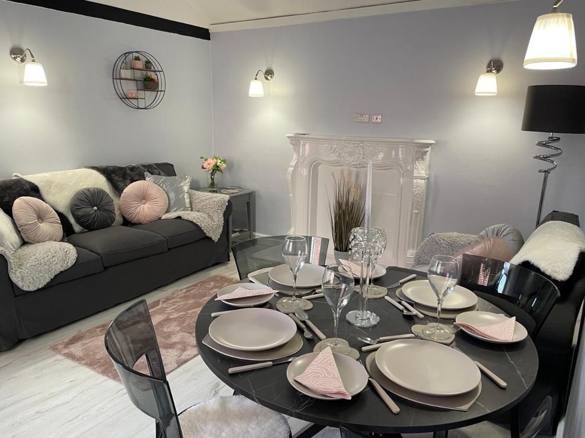 Courtyard Holiday Apartments Belper Exteriér fotografie