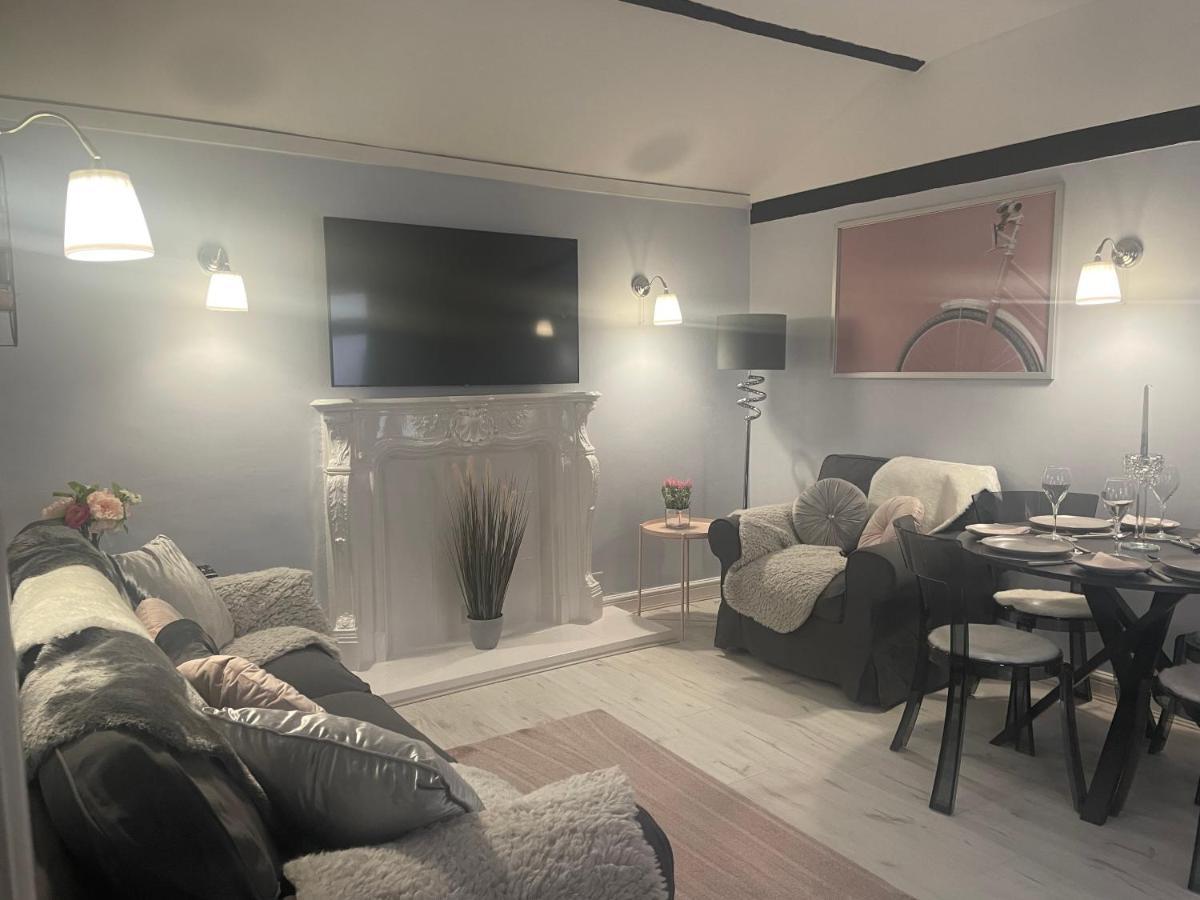 Courtyard Holiday Apartments Belper Exteriér fotografie